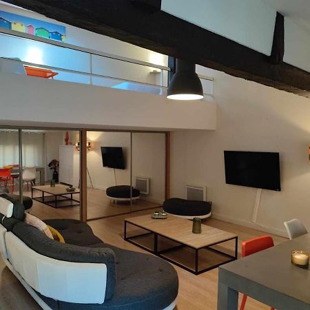 Charme De Victor Conciergeriedamecarcas Apartment Carcassonne Bagian luar foto