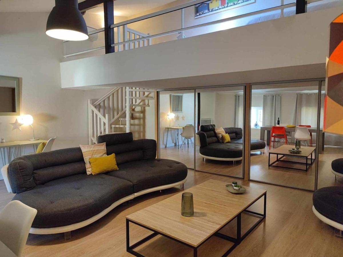 Charme De Victor Conciergeriedamecarcas Apartment Carcassonne Bagian luar foto